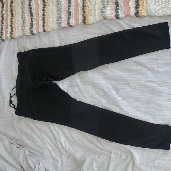 Nike Dri-Fit Leggings - Picture 2 of 6